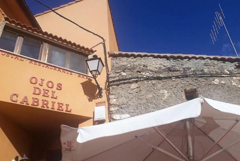 Hostal Los Ojos De Gabriel El Vallecillo Eksteriør bilde